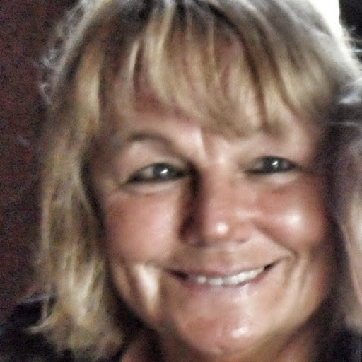 Donna Anderson Photo 17