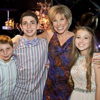 Robyn Gross Photo 7