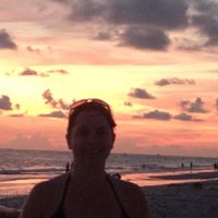 Kristin Thomson Photo 21