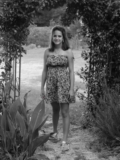 Sarah Leggett Photo 19