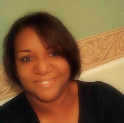 Michelle Glover Photo 19