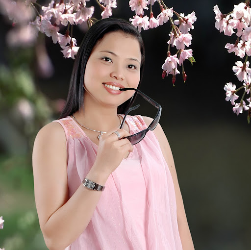 Katie Nguyen Photo 27