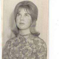 Dorothy Robinson Photo 27