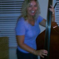 Julie Randall Photo 13
