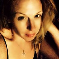 Nicole Arnold Photo 16