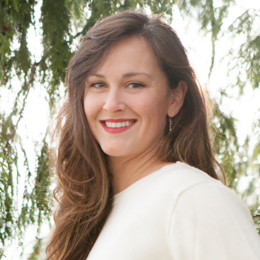 Carly Robbins Photo 21
