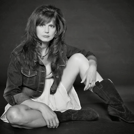 Kathy Schneider Photo 19