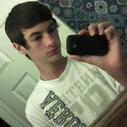Connor Skinner Photo 6