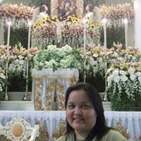 Angela Rosales Photo 8