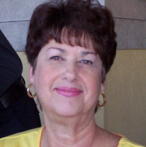 Carol Ray Photo 4