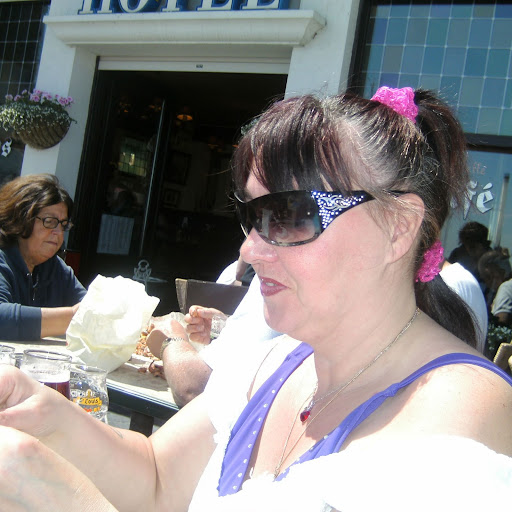 Ann Bacon Photo 11