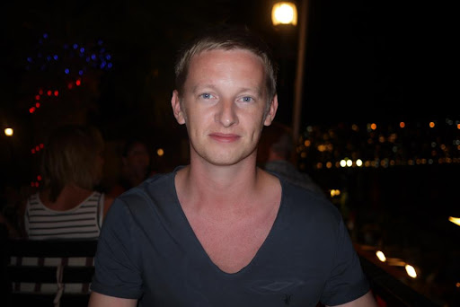 Christopher Gee Photo 47