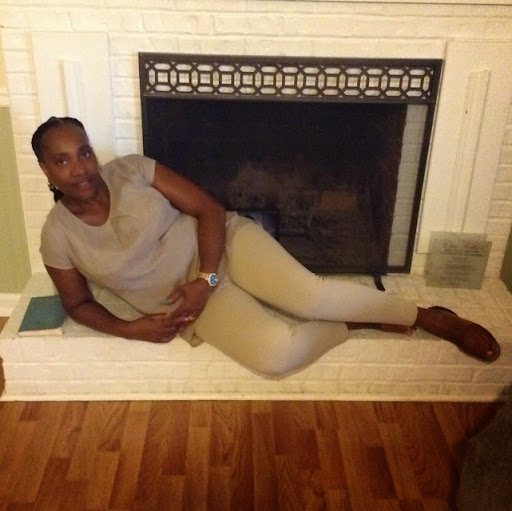Lisa Hines Photo 29