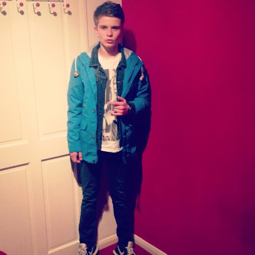 Harry Shaw Photo 11