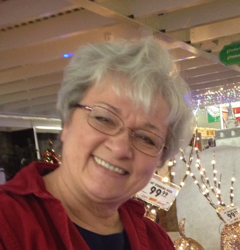 Laura Hartman Photo 19
