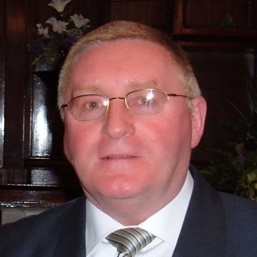 Alex Nicol Photo 8