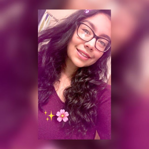 Julia Torres Photo 27