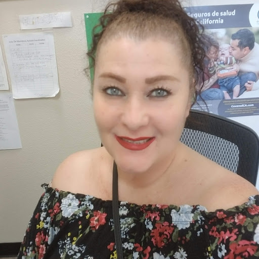 Liz Sanchez Photo 24