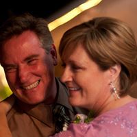Suzanne Cross Photo 24