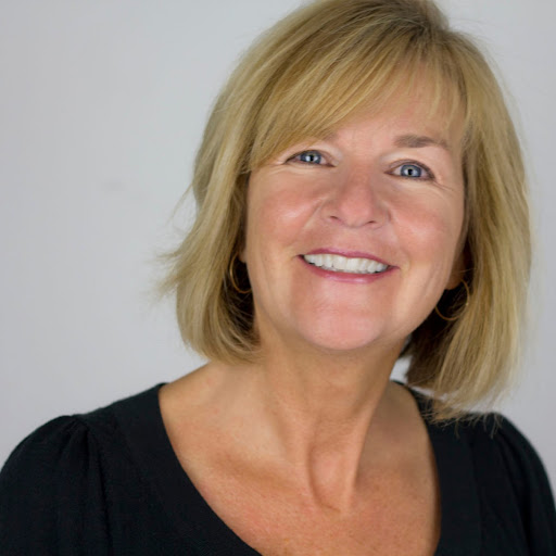 Pamela Cross Photo 23