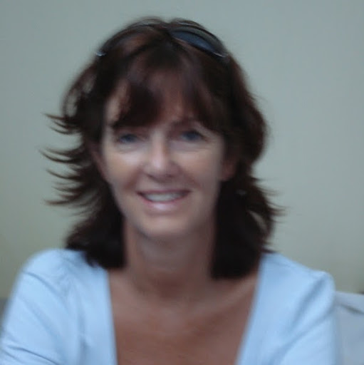 Julie Swift Photo 32