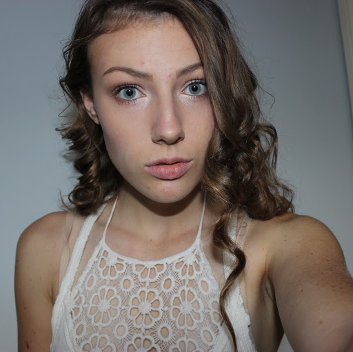 Allison Meyer Photo 15