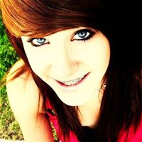 Alyssa Livingston Photo 4