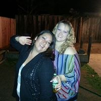 Jennifer Fernandes Photo 32