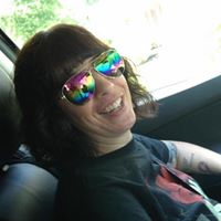 Kim Wolfe Photo 32