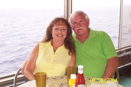 Ellen Thompson Photo 20