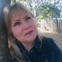 Sandy Leger Photo 20