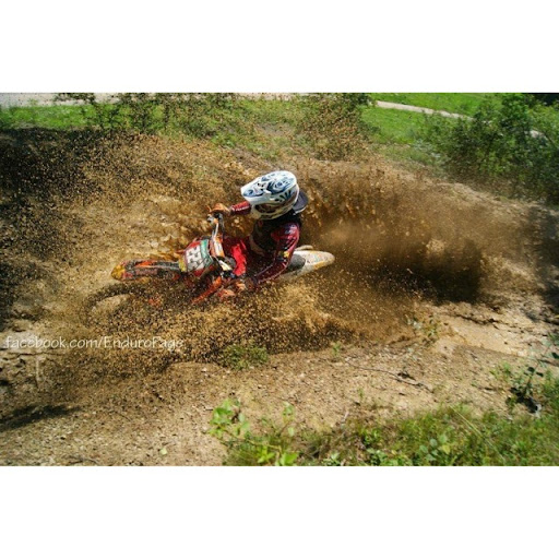 Hector Rios Photo 16