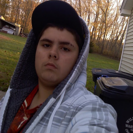 Riley Robinson Photo 13