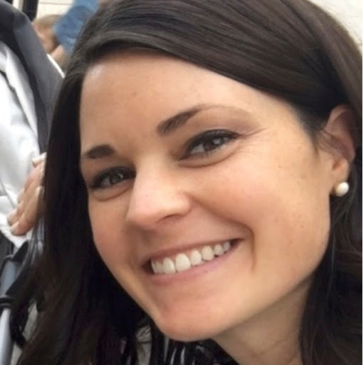 Elizabeth Naylor Photo 25