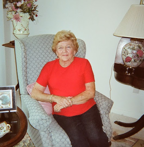 Marilyn Anderson Photo 33