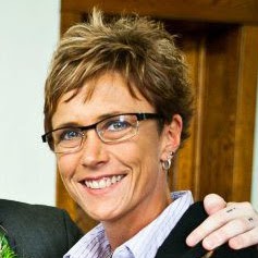 Heather Yeager Photo 6