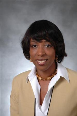 Constance Smith Photo 19