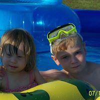 Betsy Holmes Photo 22