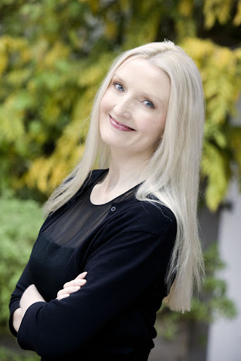 Claudia Carroll Photo 33