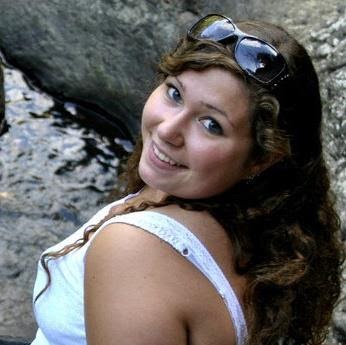 Samantha Burnette Photo 12