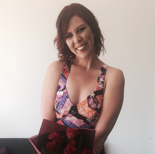 Angela Hooper Photo 8