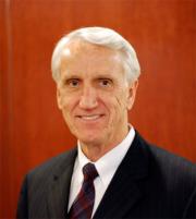 Douglas Cook Photo 9