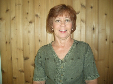 Janet Meadows Photo 26