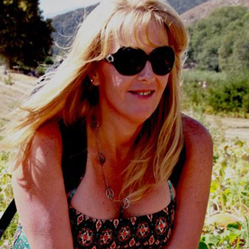 April Hayes Photo 20