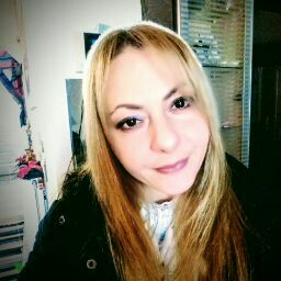 Christiana White Photo 31