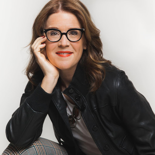 Laurie Lewis Photo 41
