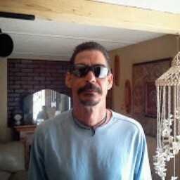 Richard Vasquez Photo 38