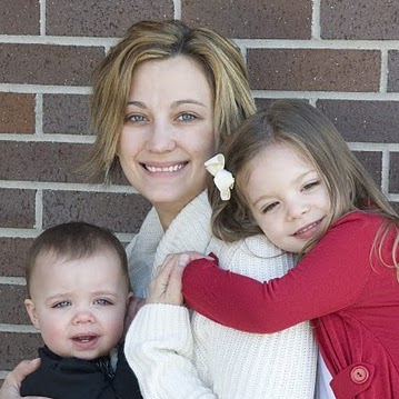 Rebecca Knowlton Photo 17
