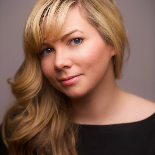 Jennifer Olson Photo 22