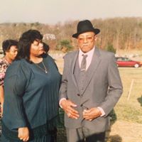 Patricia Saunders Photo 41